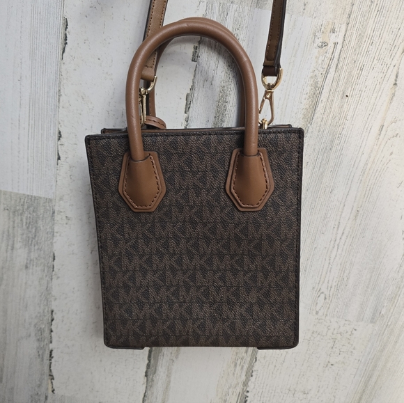 Michael Kors Brown Crossbody Bag - Picture 5 of 13